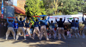 Das Publikum ist begeistert von unserem Auftritt.