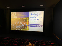 Unser Auftritt im Kinosaal 6 der Zuckerfabrik Kinopark wird professionell beworben.