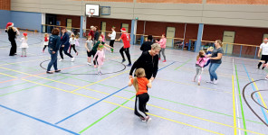 Wer wird wohl in der Tanzgruppe 2030 dabei sein ?