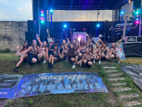 Nach Auftrittsende lassen wir unseren Gefühlen freien Lauf.