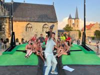 Der Sieger Ernest Obiena (Philippinen) mit uns auf einem Foto - mega!