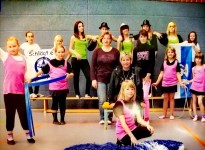 Besuch von Ute Pesselt (Bürgermeisterin Verbandsgemeinde Vorharz) anlässlich 950-Jahr-Feier von Schwanebeck im Juli 2012. Wir treten auch auf.